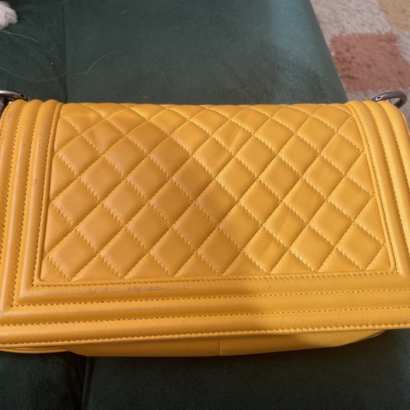 Chanel Boy Flap Bag Quilted Lambskin Old Medium - Picture 9 of 12